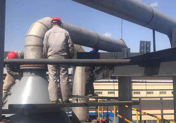 三效蒸发器施工现场安装实景 三效蒸发器施工现场安装实景