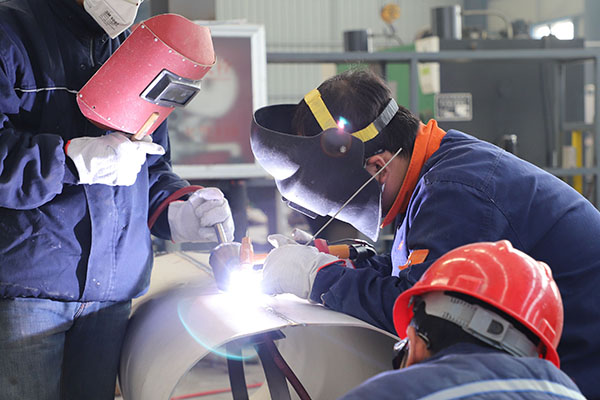 蒸发器制造车间